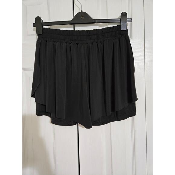 Unknown brand xl women's black flutter shorts - Picture 3 of 6